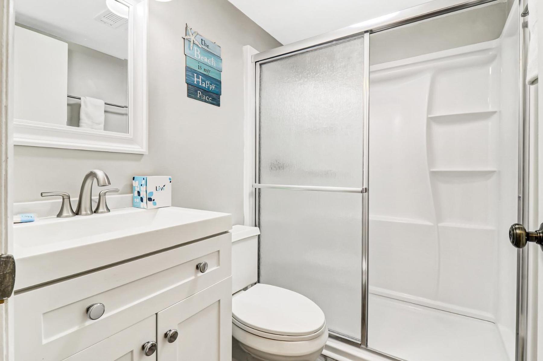 The Breakers #220 Beach Condo, Beautiful Ocean View At Coligny Beach, 4 N Forest Beach Drive Hilton Head, Walk To All Shops Restaurants, Renovated Jan 2024, Vacation Rental Hhi Llc ヒルトンヘッドアイランド エクステリア 写真