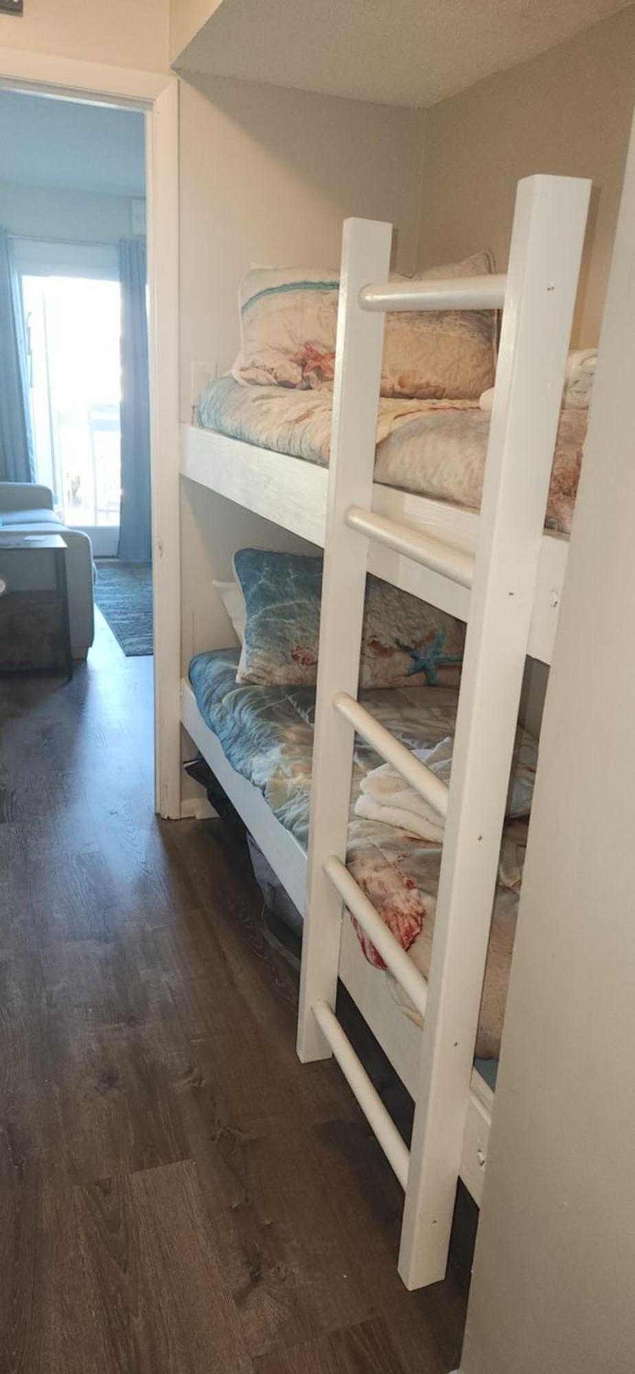 The Breakers #220 Beach Condo, Beautiful Ocean View At Coligny Beach, 4 N Forest Beach Drive Hilton Head, Walk To All Shops Restaurants, Renovated Jan 2024, Vacation Rental Hhi Llc ヒルトンヘッドアイランド 部屋 写真