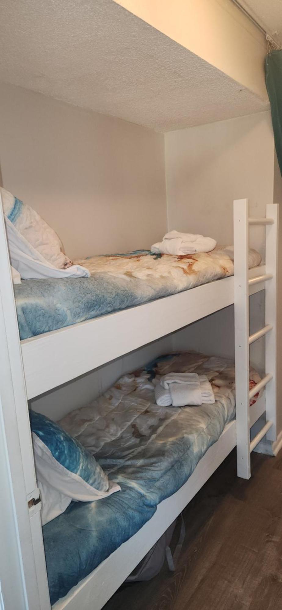 The Breakers #220 Beach Condo, Beautiful Ocean View At Coligny Beach, 4 N Forest Beach Drive Hilton Head, Walk To All Shops Restaurants, Renovated Jan 2024, Vacation Rental Hhi Llc ヒルトンヘッドアイランド 部屋 写真
